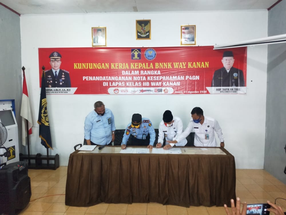 tandatangan-mou-dengan-bnnk-antara-lapas-waykanan-dan-bnnk.jpg