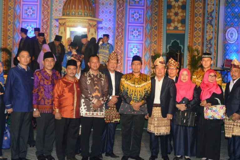 PJ Bupati Tanggamus Menghadiri Pembukaan MTQ Provinsi Lampung Ke 46 di Bandar Lampung