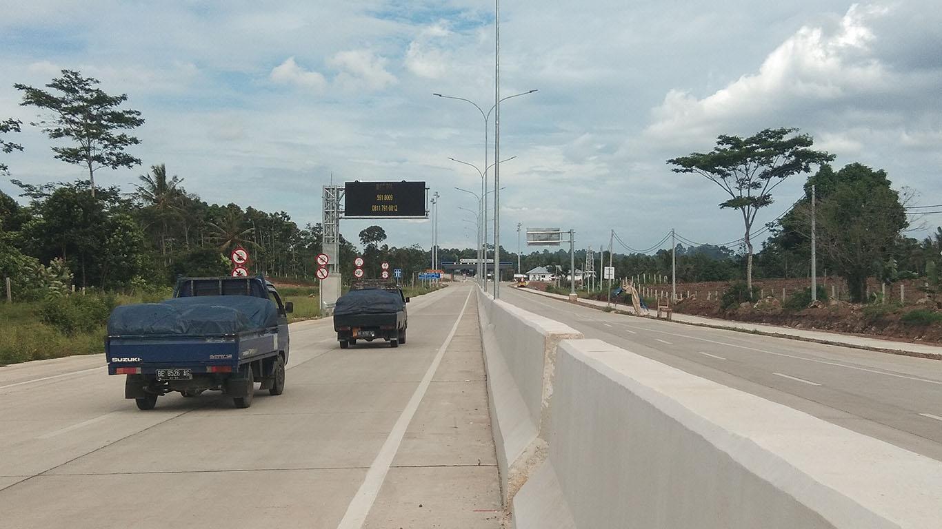 tarif-jalan-tol-trans-sumatera-jtts-bakauheni-terbanggi-besar-catat-jadwal-pemberlakuan.jpg