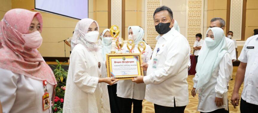 terima-penghargaan-kabupaten.jpg