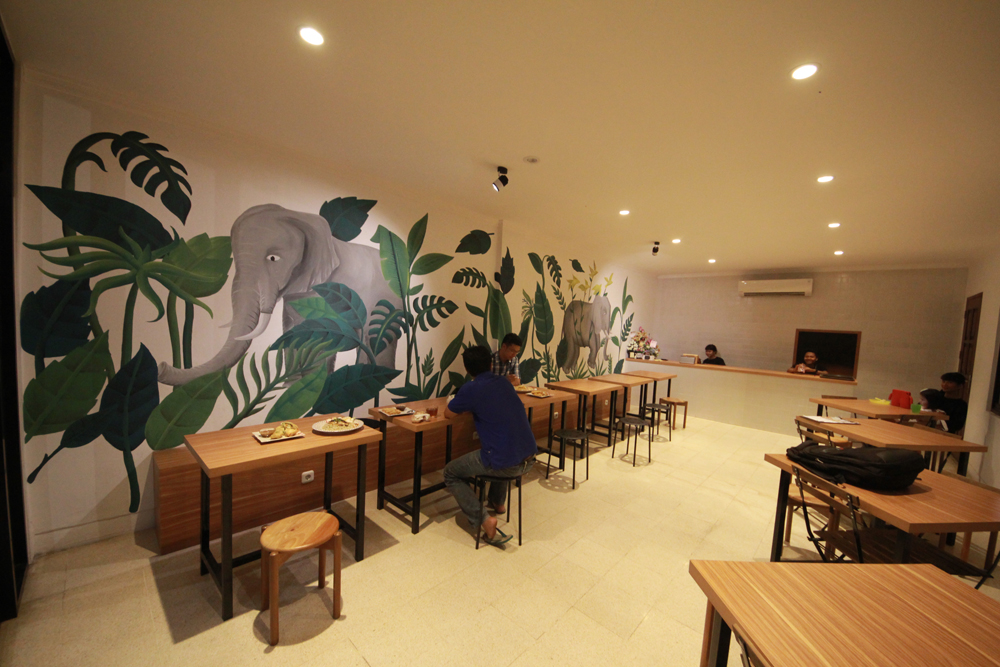 KULINER LAMPUNG - Menikmati Sensasi Unik Nasi Goreng Rasa Kopi Lampung di The Elephant Kitchen Cafe