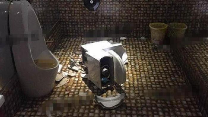 toilet-meledak_20151215_210354.jpg