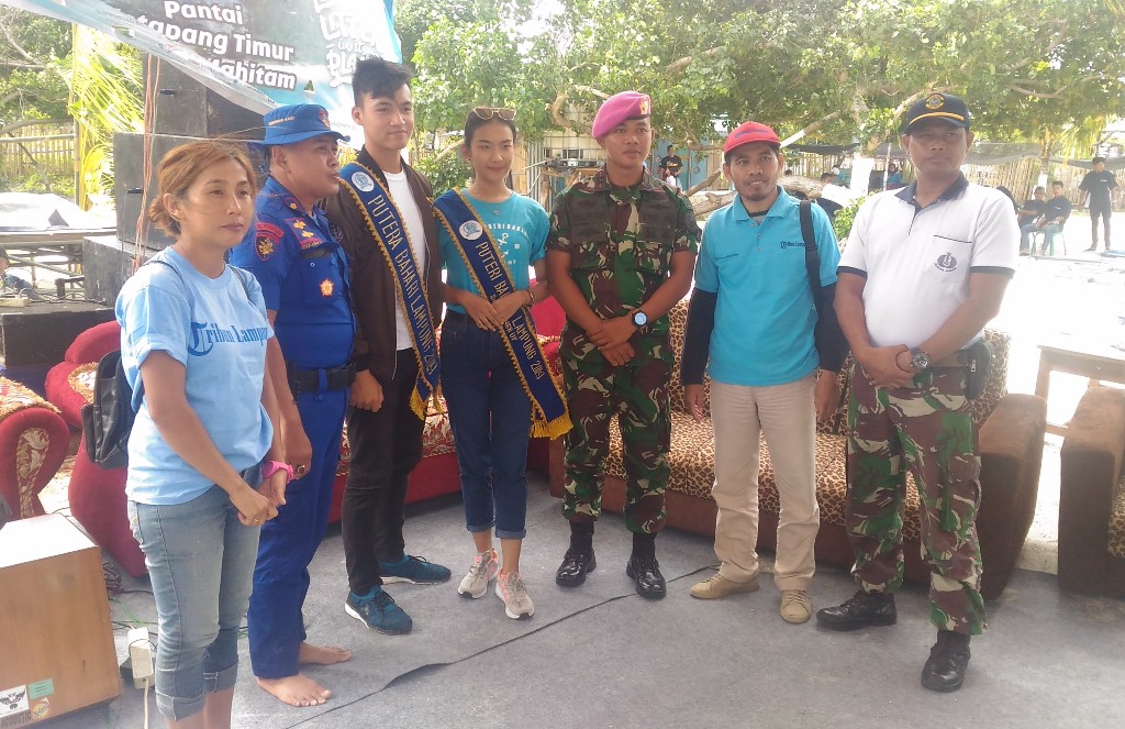 Ini Alasan Tribun Lampung Adakan Beach Clean Up