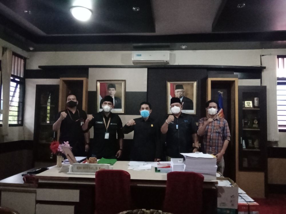 Tribun Lampung Gelar Silaturahmi dengan Ketua DPRD Lampung Barat