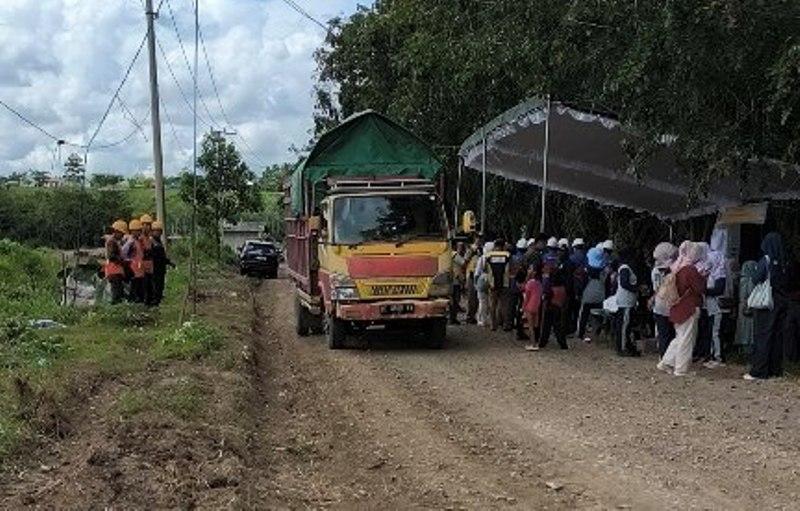 Sopir Truk Berharap Pembangunan Ruas Jalan Gedung Aji–Umbul Mesir Tuntas, Jalanan Mulus