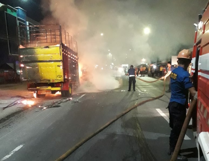 truk-terbakar-di-jalinsum-1.jpg