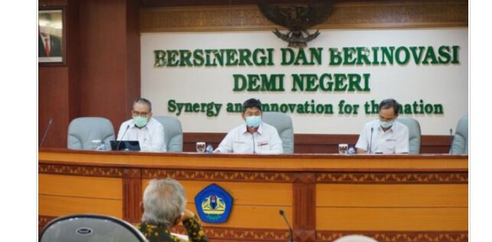 Warek BUK Universitas Lampung Pimpin Pertemuan Pengelolaan Perumdin Unila