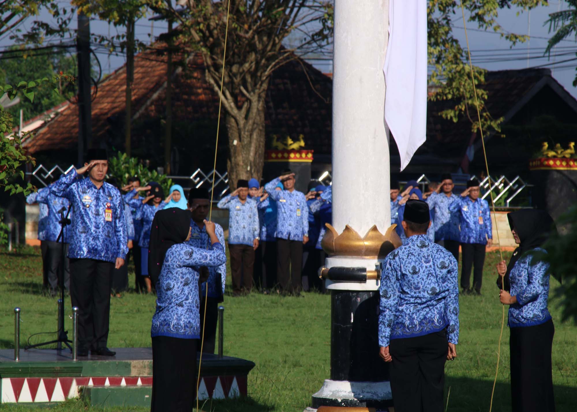 upacara-peringatan-hari-lahir-pancasila-di-lampura_20180601_092543.jpg