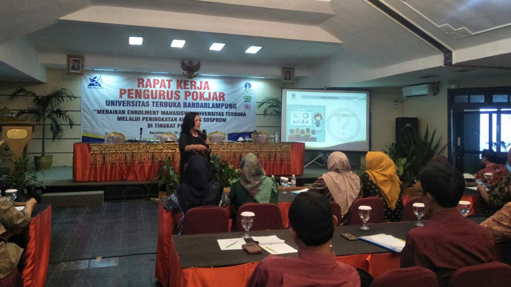 upbjj-ut-bandar-lampung-gelar-rapat-kerja-pengurus-pokjar-di-hotel-sahid-a.jpg