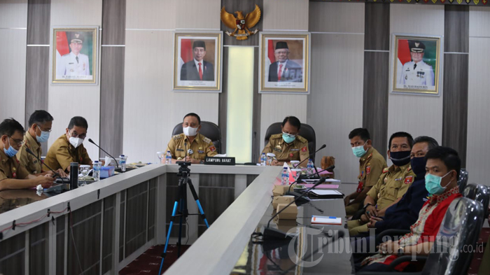 Wakil Bupati Lampung Barat Mad Hasnurin Paparkan Program Penanggulangan Kemiskinan