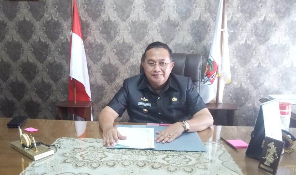 wakil-bupati-lampura-sri-widodo_20181019_104121.jpg