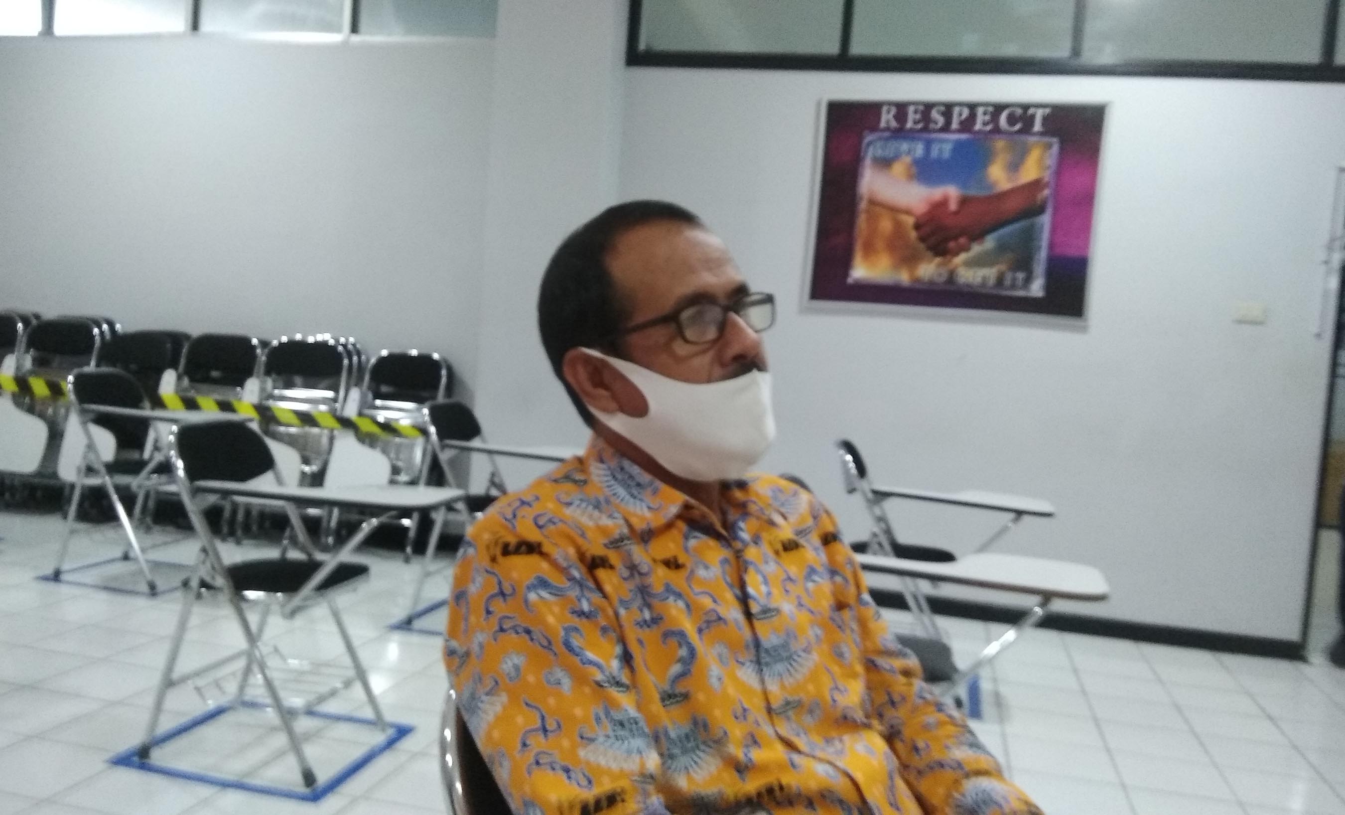 wakil-rektor-ii-ubl-bidang-administrasi-dan-umum-harpain.jpg