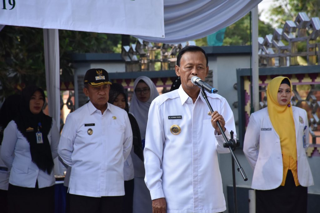 wali-kota-achmad-pairin-saat-apel-bersama.jpg