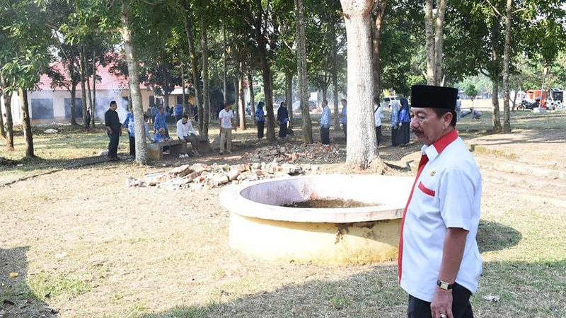 wali-kotatinjau-lapangan-kalpataru-untuk-dibenahi-a.jpg