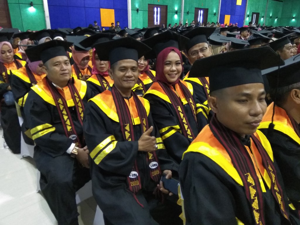 wisuda-ubl-juni-2019.jpg