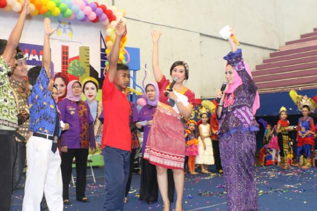 Aprilani Yustin Hadiri Peringatan Hari Anak Nasional