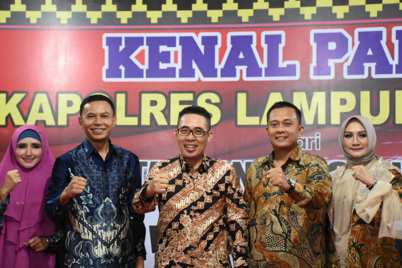 zaiful-bokhari-hadiri-acara-kenal-pamit-kapolres-akbp-taufan-dirgantoro-kepada-akbp-wawan-setiawan.jpg