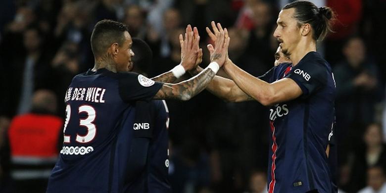 zlatan-ibrahimovic-merayakan-gol-psg_20151122_173648.jpg