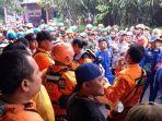 3-siswa-masih-belum-ketemu-tim-sar-sisir-aliran-sungai-sempor-sejauh-2519-km.jpg