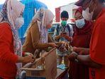 500-Liter-Minyak-Goreng-Habis-Dalam-Operasi-Pasar-Musrenbang-Lampung-Selatan.jpg