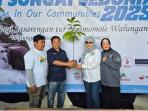 BAGIKAN-BIBIT-POHON-Peringati-Hari-Sungai-Sedunia56.jpg