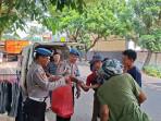 BAGIKAN-NASI-KOTAK-Sie-Propam-Polsek-Telukbetung-Selatan56.jpg