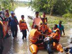 BPBD-Lampung-Timur-siagakan-tiga-perahu-karet.jpg
