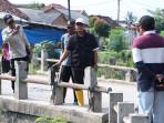 Bupati-Lampung-Tengah-Ardito-Wijaya-gotong-royong.jpg