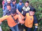 Daftar-Nama-Penumpang-Innova-Maut-yang-Terjun-ke-Jurang-2-Orang-Tewas.jpg