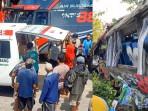 Dua-ledakan-terdengar-saat-kecelakaan-bus-menewaskan-8-orang-di-Probolinggo.jpg