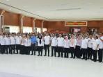 Eva-Dwiana-foto-bersama-para-relawan.jpg