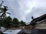 Imbas-hujan-disertai-angin-kencang-di-Pesawaran-Lampung-delapan-rumah-dan-musala-rusak.jpg