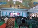 Muktamar-NU-Ke-34-Peserta-Nobar-di-UIN-Raden-Intan-Tertib-dan-Kompak-Kenakan-Sarung.jpg