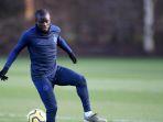 NGolo-Kante-Mulai-Ikut-Latihan-Siap-Jadi-Pemain-Cadangan-di-Laga-Chelsea-vs-Crystal-Palace.jpg