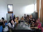 PERTEMUAN-PERWAKILAN-HONORER-Setelah-menggelar-aksi-damai-pada-Kamis-622025-tenaga.jpg
