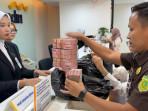 Kejari Bandar Lampung Setor Uang Pengganti Kasus Tipikor Jl Sutami Rp 1,5 Miliar