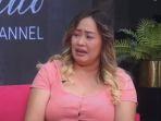 Pinkan-Mambo-Akui-Sempat-Kesulitan-Ekonomi-Hanya-Mampu-Beli-Pisang-Goreng.jpg