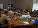 Rapat-Dengar-Pendapat-DPRD-Lamteng.jpg