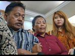 Sri-Muna-Penasaran-Sosok-Haters-yang-Menghina-Dewi-Perssik.jpg