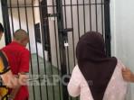 Suami-pakai-uang-istri-hasil-melayani-pria-hidung-belang-judi-online.jpg