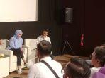 Suasana-dialog-Rumusan-Masalah-Rahmat-Mirzani-dengan-Gen-Z-di-Teater-XXI-MBK.jpg