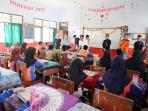 TINJAU-DISTRIBUSI-MBG-Bupati-Lambar56.jpg