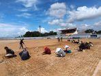 Tanam-rumput-di-Stadion-Sumpah-Pemuda-Bandar-Lampung.jpg