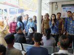 Wagub-Lampung-Jihan-Nurlela-saat-meninjau-pelayanan-Samsat.jpg