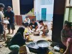 Warga-korban-banjir-di-Rajabasa-yang-mengungsi-ke-Masjid-Nurussalam.jpg