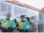alfamart-salurkan-bantuan-sembako-untuk-mitra-gojek.jpg