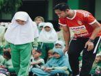 badak-lampung-fc-kenalkan-sepak-bola-sejak-dini-lewat-program-blfc-goes-to-school.jpg