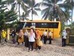 bantuan-dinas-perhubungan-kabupaten-lampung-selatan-berupa-armada-bus-sekolah.jpg