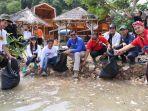 beach-clean-up-aaa.jpg
