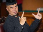 biodata-ahmad-dhani-musisi-dan-politikus-indonesia-juga-pendiri-serta-keyboardist-dewa-19.jpg